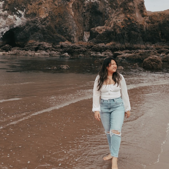 Meet your Posher, Lillian! - Picture 2 of 2